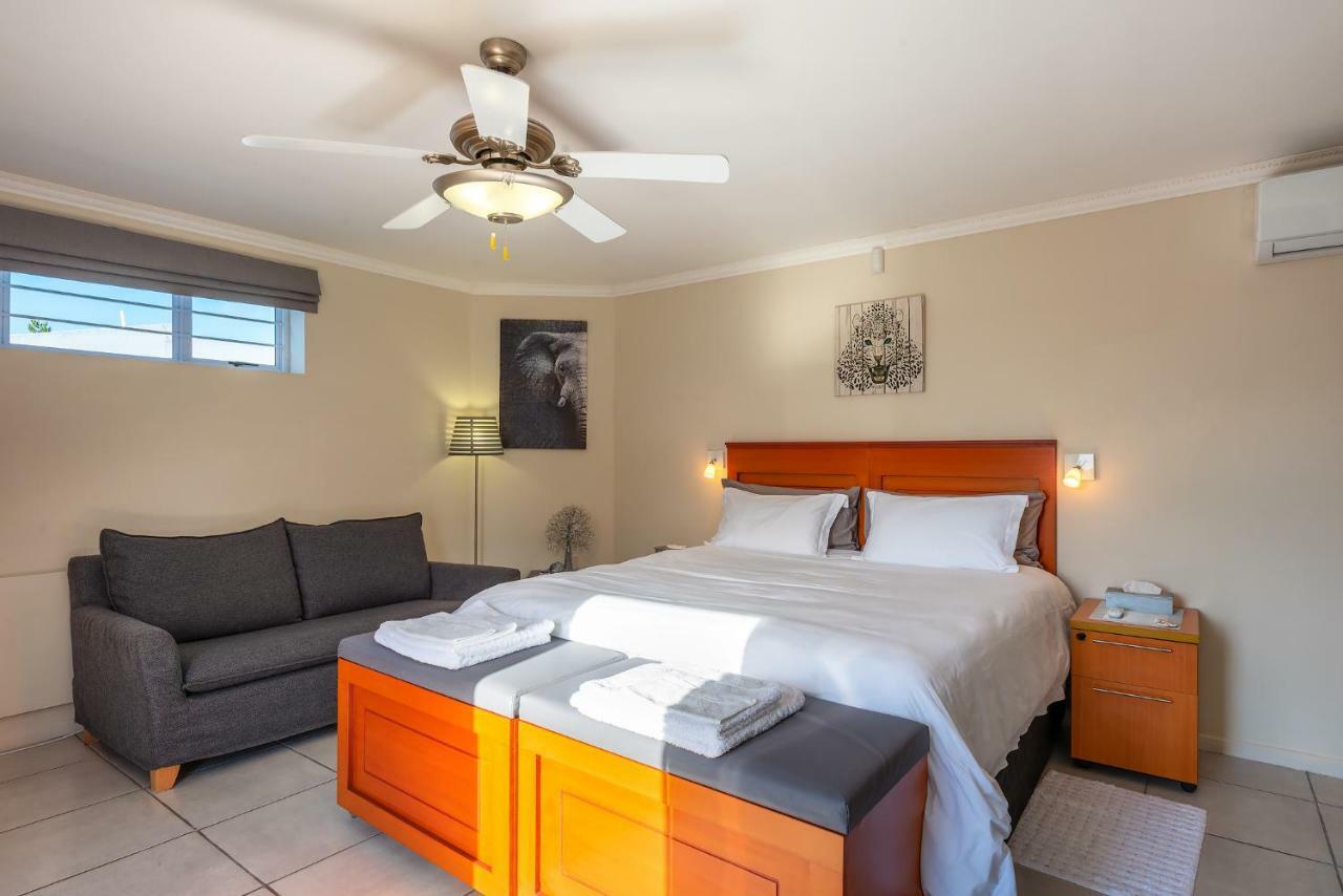 Pro Moni'S Guesthouse Muizenberg Ngoại thất bức ảnh
