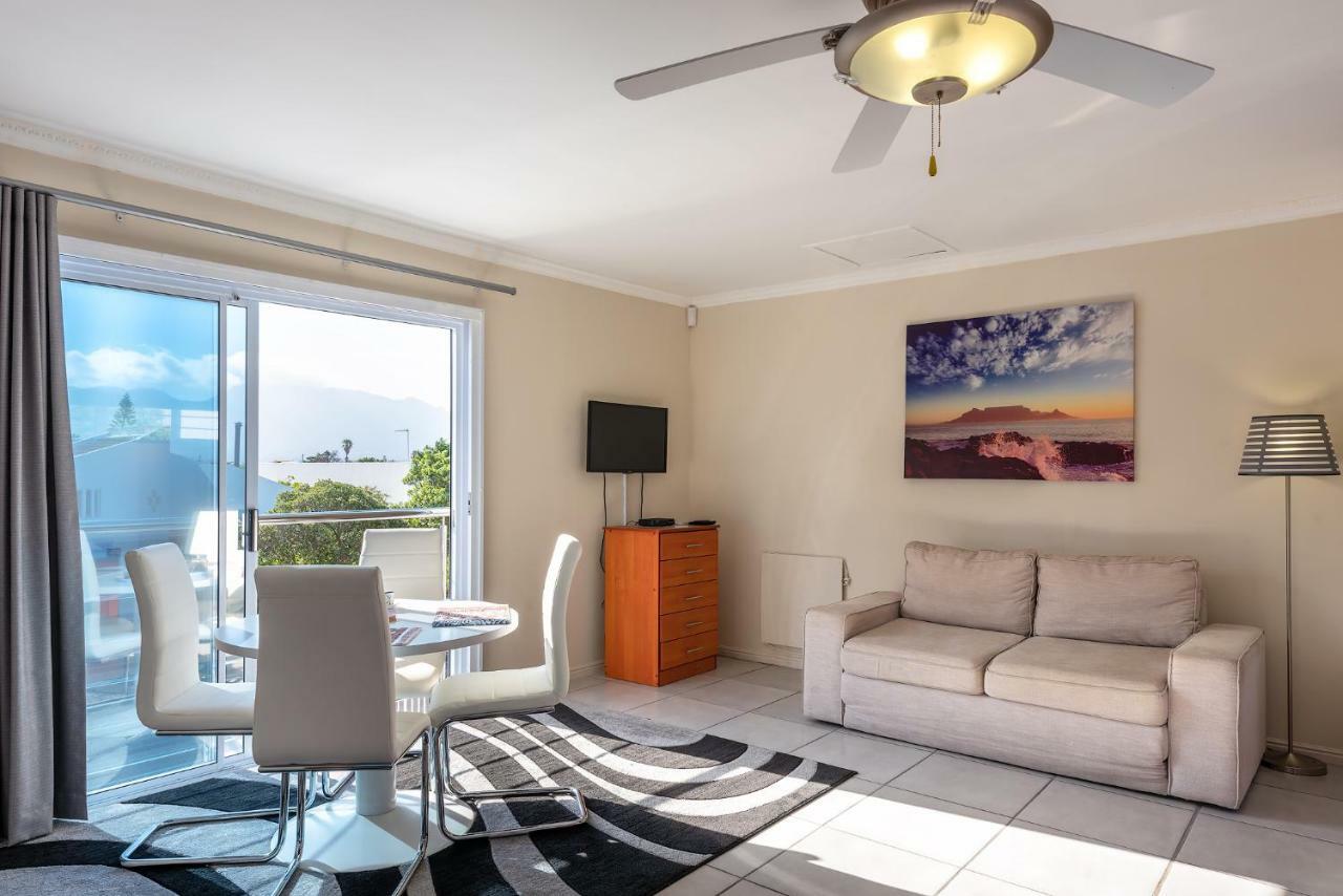 Pro Moni'S Guesthouse Muizenberg Ngoại thất bức ảnh