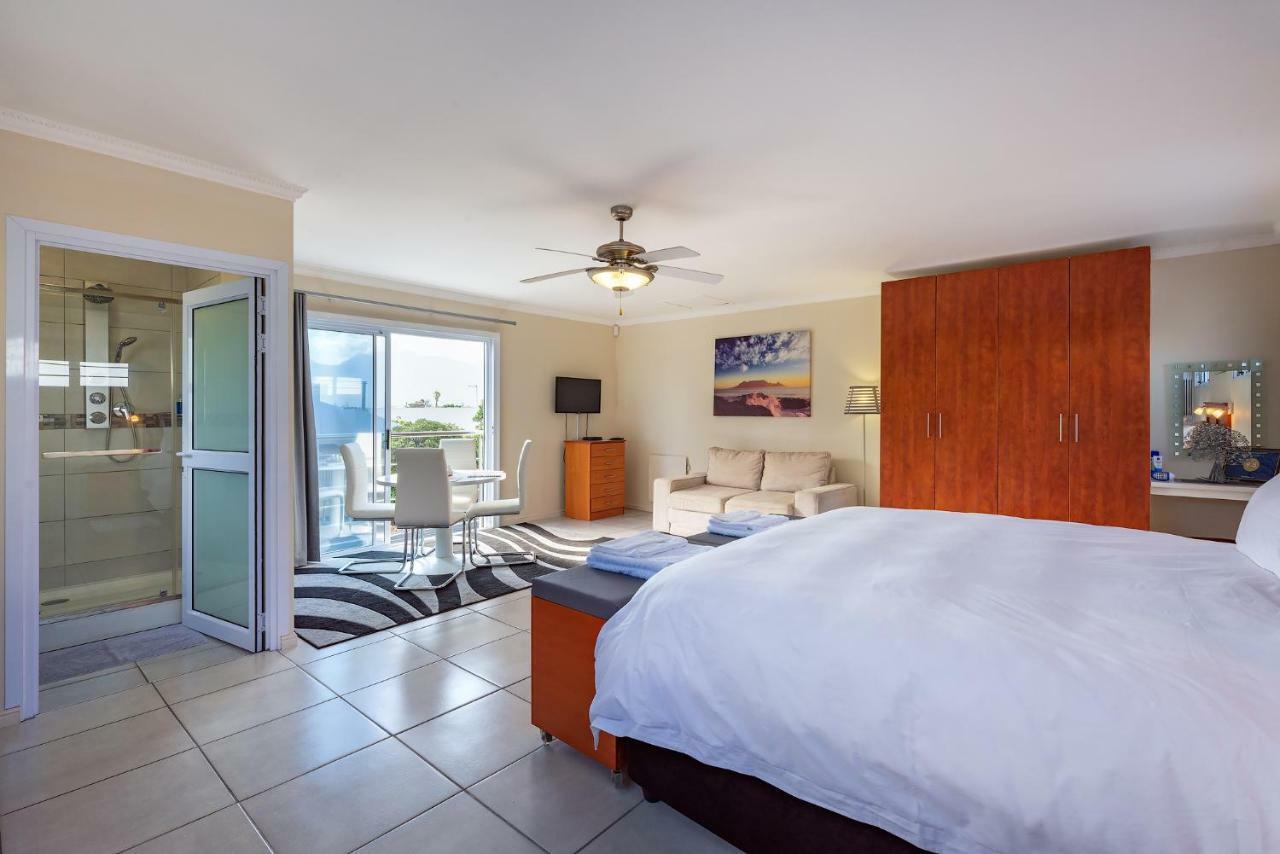 Pro Moni'S Guesthouse Muizenberg Ngoại thất bức ảnh